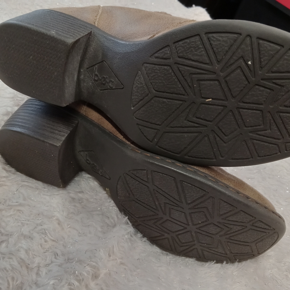 BOC Taupe Bendell Sweater Cuff Ankle Booties size 7M - Picture 6 of 6